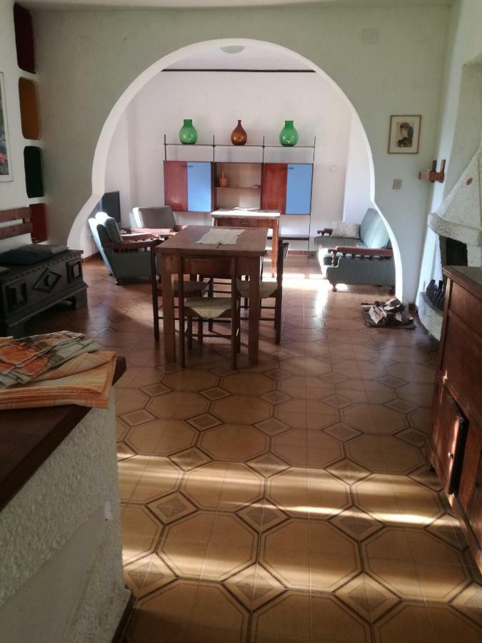 Casa La Calicchia Pensionat Norma Exteriör bild